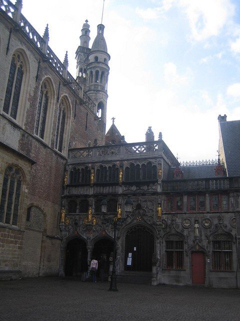 Basilica of the Holy Blood of Christ in Bruges - detailed information ...